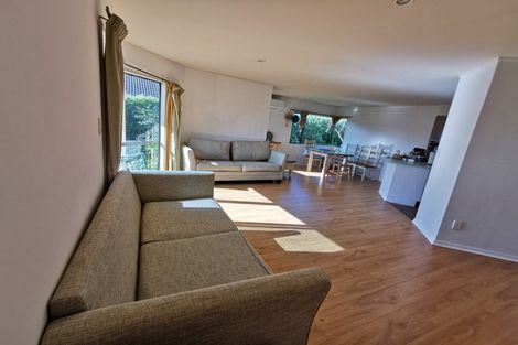 Photo of property in 9a Chilcott Road, Henderson, Auckland, 0612