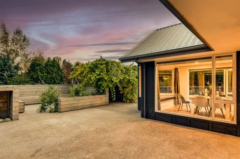 Photo of property in 7 Loburn Whiterock Road, Loburn, Rangiora, 7472