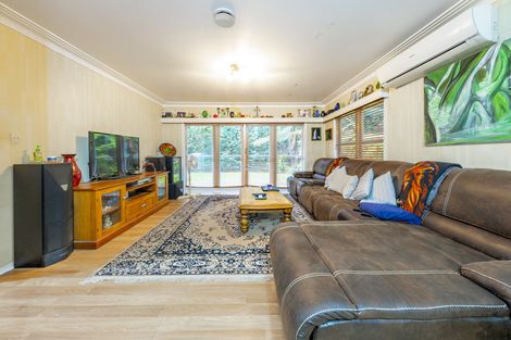Photo of property in 11 Scenic Drive, Hillpark, Auckland, 2102