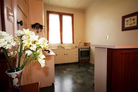 Photo of property in 50 Woodglen Road, Glen Eden, Auckland, 0602