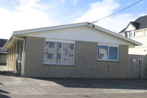 Photo of property in 6 Rua Street, Lyall Bay, Wellington, 6022