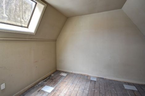 Photo of property in 50 Manor Place, Dunedin Central, Dunedin, 9016