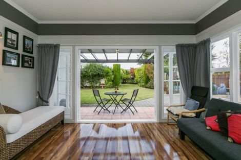 Photo of property in 14 Anderson Road, Taradale, Napier, 4112