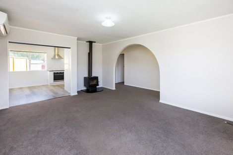 Photo of property in 5 Akron Grove, Totara Park, Upper Hutt, 5018