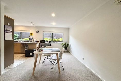 Photo of property in 32 Rush Creek Drive, Westgate, Auckland, 0614