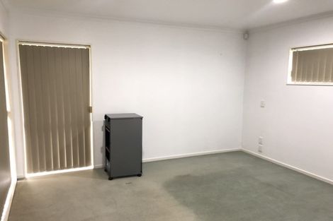 Photo of property in 33a Schnapper Rock Road, Greenhithe, Auckland, 0632