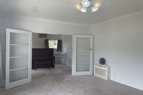 Photo of property in 22 Duncan Street, Tawa, Wellington, 5028