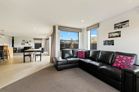 Photo of property in 7 Magnetic Place, Cromwell, 9310