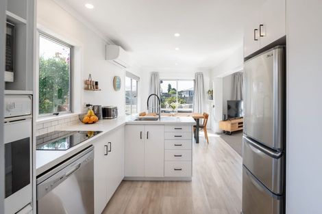 Photo of property in 33 Heath Street, St Andrews, Hamilton, 3200