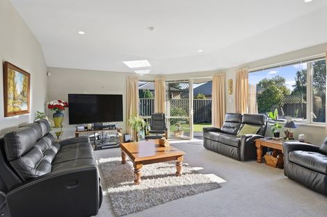 Photo of property in 7 Piper Lane, Beckenham, Christchurch, 8023