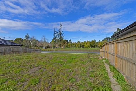 Photo of property in 43 Nobilo Road, Kumeu, 0810