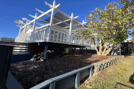 Photo of property in 27 Halberg Street, Glenfield, Auckland, 0629