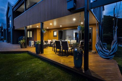 Photo of property in 15 Beach Road, Waikawa, Picton, 7220