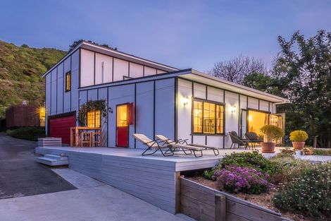 Photo of property in 178 Main Road South, Raumati South, Paraparaumu, 5032