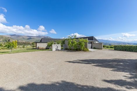 Photo of property in 138 Hall Road, Bannockburn, Cromwell, 9384