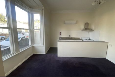 Photo of property in 20 Roxburgh Street, Mount Victoria, Wellington, 6011