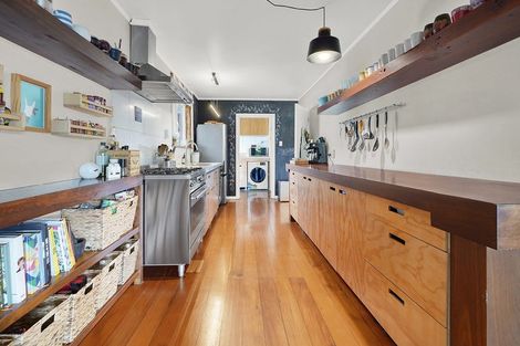 Photo of property in 24 Casey Avenue, Fairfield, Hamilton, 3214