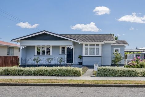 Photo of property in 2 Shamrock Street, Levin, 5510