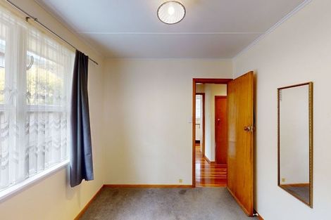 Photo of property in 41 Kenmore Street, Newlands, Wellington, 6037