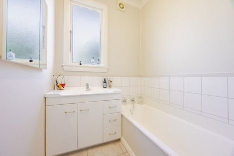 Photo of property in 810 Frederick Street, Mahora, Hastings, 4120