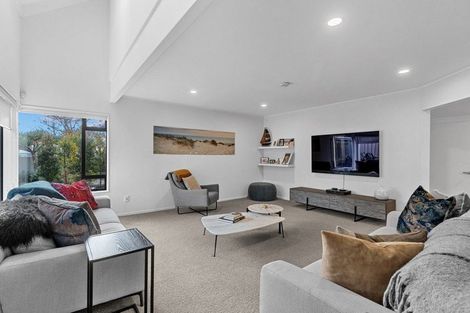 Photo of property in 2/317 Lake Road, Hauraki, Auckland, 0622