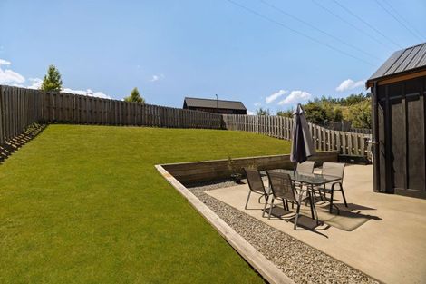 Photo of property in 9 Huxley Place, Lake Hayes, Queenstown, 9304