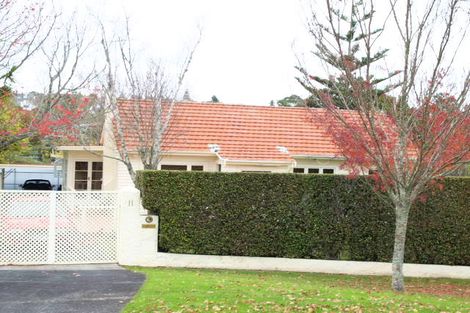 Photo of property in 11 Luplau Crescent, Cockle Bay, Auckland, 2014