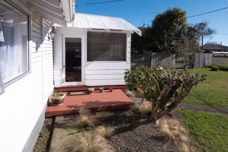 Photo of property in 79 Puriri Street, Hawera, 4610