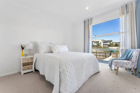 Photo of property in 4 Tyler Davies Drive, Red Beach, 0932