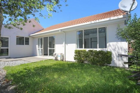 Photo of property in 4/2 Broadbent Street, Riccarton, Christchurch, 8041