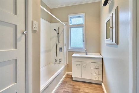 Photo of property in 60 Heretaunga Street, Palmerston North, 4414