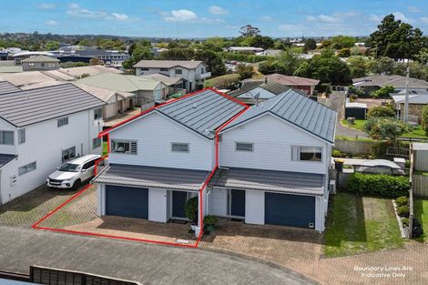 Photo of property in 5/103 Swanson Road, Henderson, Auckland, 0610
