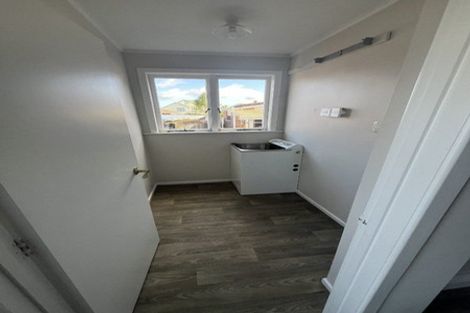 Photo of property in 25 New Windsor Road, Avondale, Auckland, 0600