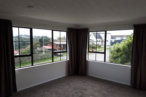 Photo of property in 8 Adventure Drive, Whitby, Porirua, 5024