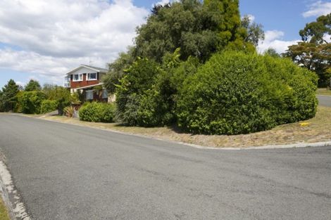 Photo of property in 15 Scenic Heights, Acacia Bay, Taupo, 3330