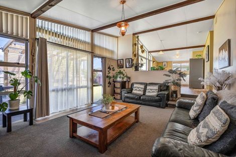 Photo of property in 6b York Street, Eltham, 4322