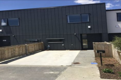 Photo of property in 26 Clay Works Lane, New Lynn, 0600