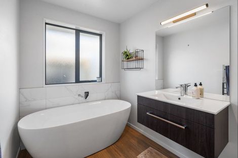 Photo of property in 16 Cherry Avenue, Darfield, 7510