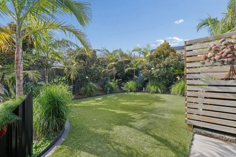 Photo of property in 87 Sandhurst Drive, Papamoa Beach, Papamoa, 3118