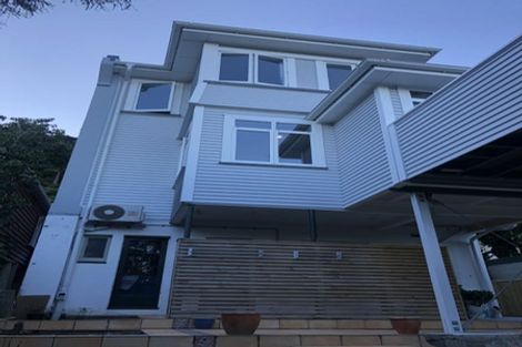 Photo of property in 105 Grant Road, Thorndon, Wellington, 6011