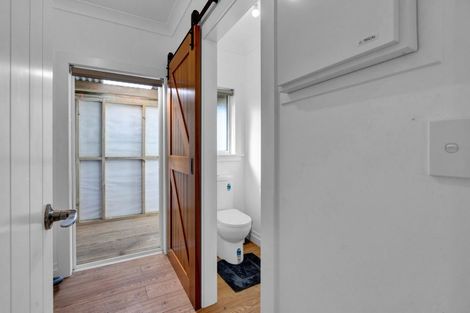 Photo of property in 297 Radnor Road, Midhirst, Stratford, 4394