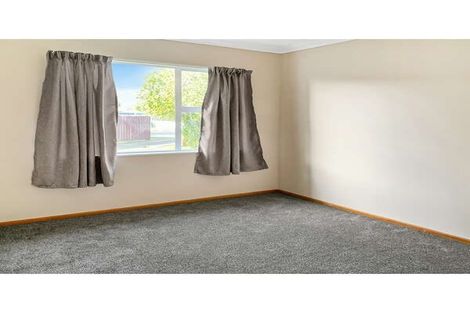 Photo of property in 21 Heather Street, Levin, 5510