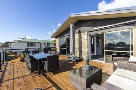 Photo of property in 129 Parklands Avenue, Bell Block, New Plymouth, 4312