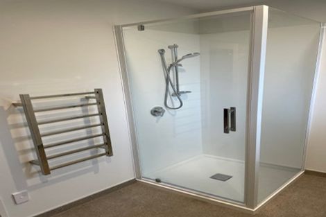 Photo of property in 2/367 Sawyers Arms Road, Harewood, Christchurch, 8051