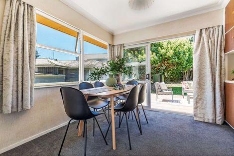 Photo of property in 19 Warwick Place, Brookfield, Tauranga, 3110