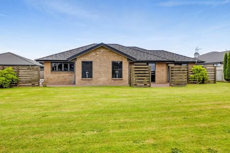 Photo of property in 12 Mercade Close, Stratford, 4332