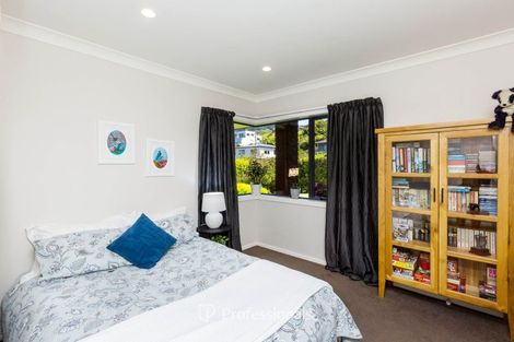 Photo of property in 53 Riverstone Drive, Riverstone Terraces, Upper Hutt, 5018