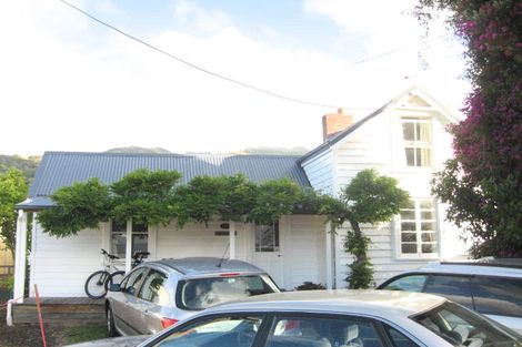 Photo of property in 6 Aubrey Street South, Akaroa, 7520