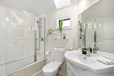 Photo of property in 3/67 Bolton Street, Kelburn, Wellington, 6012