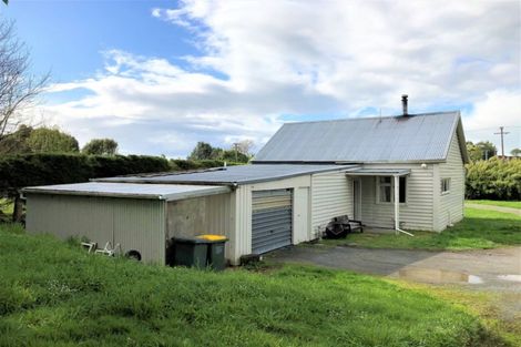 Photo of property in 16 Berry Street, Kaitangata, 9210